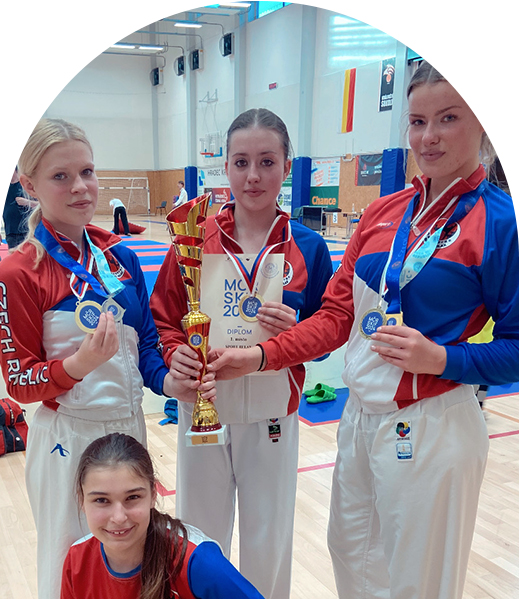 tým karate Znamenáček Česká Lípa. Barbora Znamenáčková. Pavel Znamenáček